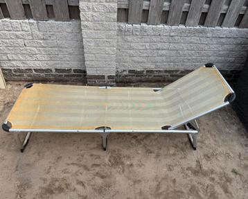 Ligbed beschikbaar voor biedingen