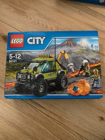 NIEUW IN DE DOOS: Lego City Vulkaan Onderzoekstruck 60121 beschikbaar voor biedingen