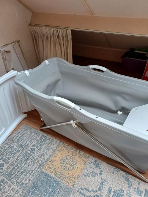 Mobiel bad., Huis en Inrichting, Badkamer | Complete badkamers, Zo goed als nieuw, Ophalen