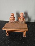 Lessenaar met 2 poppetjes, Antiek en Kunst, Ophalen of Verzenden