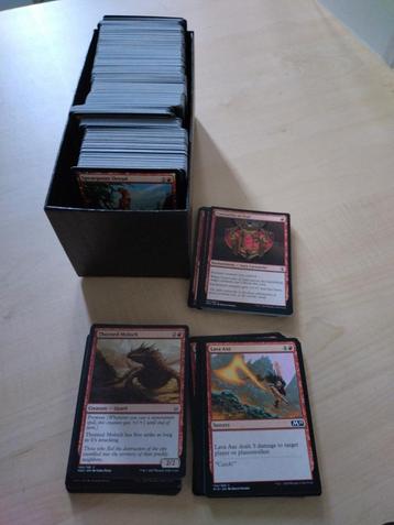Magic The Gathering bak rode kaarten beschikbaar voor biedingen