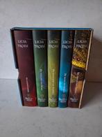 Het Drakenmeisje - Complete serie hardcover boxset - Troisi, Boeken, Ophalen of Verzenden, Zo goed als nieuw