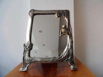 Art Nouveau Style Spiegel Vrouw, verzilverd beschikbaar voor biedingen