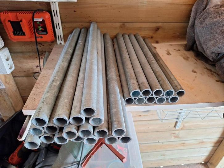 Steigerbuizen en koppelingen, Doe-het-zelf en Verbouw, Steigers, Zo goed als nieuw, Overige typen, Minder dan 2 meter, Ophalen