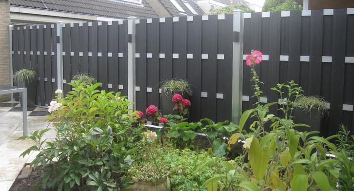 Antraciet schuttingen kunststof/composiet + bevestigingen, Tuin en Terras, Schuttingen, Zo goed als nieuw, Kunststof, 1 tot 2 meter