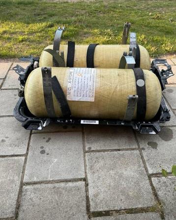 CNG Gastanks 2x 46l beschikbaar voor biedingen