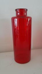 Fles rood glas, Huis en Inrichting, Woonaccessoires | Vazen, Gebruikt, Ophalen of Verzenden, Glas, Minder dan 50 cm