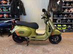 Vespa GTS 300 (demo), Scooter, 300 cc, 4 cilinders, Bedrijf