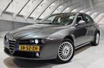 Alfa Romeo 159 2.2 JTS 2006 Grijs Prachtig maar probleem, Auto's, Voorwielaandrijving, 4 cilinders, 1465 kg, Bruin