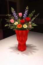 Mooie rode 3D geprinte vaas - 23cm hoog, Kunststof, Nieuw, Ophalen of Verzenden, Minder dan 50 cm