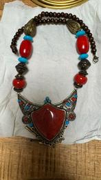 Kleurrijke ketting met hanger, Overige materialen, Ophalen of Verzenden, Zo goed als nieuw, Met edelsteen