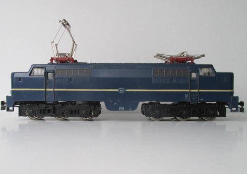 Gezocht: Märklin 3051 NS 1211 blauw in originele doos, Hobby en Vrije tijd, Modeltreinen | H0, Zo goed als nieuw, Locomotief, Wisselstroom