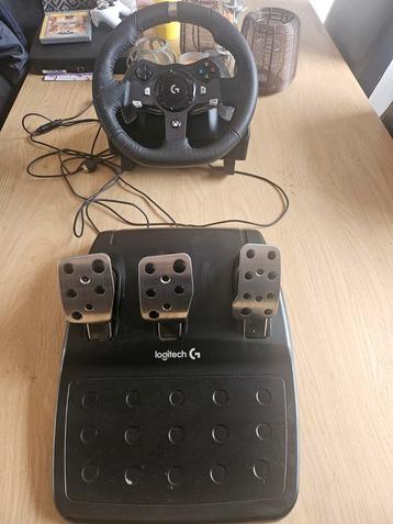 Logitech Racestuur met Pedalen beschikbaar voor biedingen