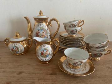 Theeservisje van BAVARIA met vergulde decoratie  beschikbaar voor biedingen
