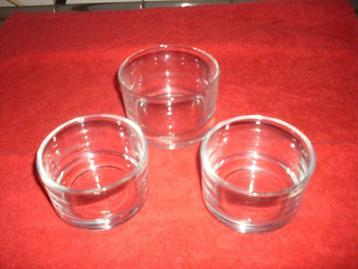 3 nieuwe glazen schaaltjes beschikbaar voor biedingen