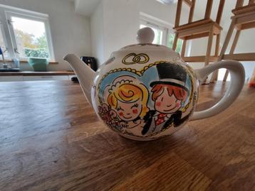 Theepot Blond Amsterdam beschikbaar voor biedingen