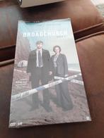 Broadchurch.dvd  geseald 2 dvd's 360 min, Zo goed als nieuw, Ophalen