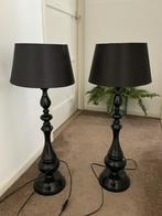 2 zwarte lampen  70,00€, Huis en Inrichting, Lampen | Lampenkappen, Brocante ., Zwart, Ophalen of Verzenden, Zo goed als nieuw
