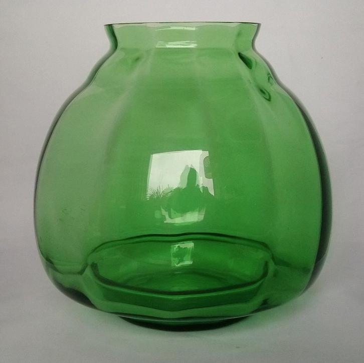A.D. Copier Leerdam - grote groene Flora vaas (1938), Antiek en Kunst, Antiek | Vazen, Ophalen of Verzenden