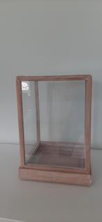 Vitrinekist, showkast, vitrinekast, H 46  cm,  kleine breuk, Huis en Inrichting, Ophalen of Verzenden, Zo goed als nieuw