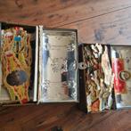 2 schatkistjes met grote hoeveelheid sigarenbandjes, Ophalen of Verzenden, Gebruikt