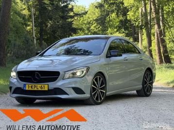 Mercedes CLA-klasse 200 Ambition Automaat / Leder / Led beschikbaar voor biedingen