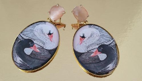 Oorbellen - witte/warte zwanen, Sieraden, Tassen en Uiterlijk, Oorbellen, Nieuw, Knopjes of Stekers, Overige materialen, Goud