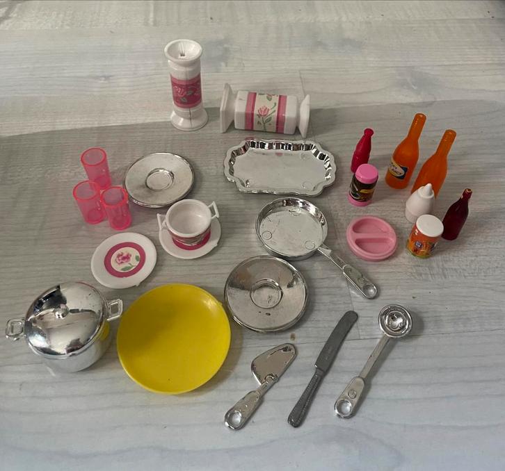 Barbie keuken spulletjes, Verzamelen, Poppenhuizen en Toebehoren, Zo goed als nieuw, Poppenhuis, Ophalen of Verzenden