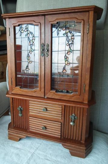 Vintage houten massieve sieradenkastje met muziekdoos. beschikbaar voor biedingen