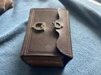 Antieke pocketbijbel met goudsnede uit 1870., Ophalen of Verzenden