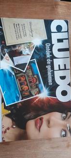 Cluedo ontdek de geheimen, Hobby en Vrije tijd, Gezelschapsspellen | Bordspellen, Ophalen of Verzenden, Zo goed als nieuw