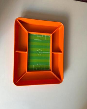 Oranje Voetbal Dienblad met Vakken beschikbaar voor biedingen