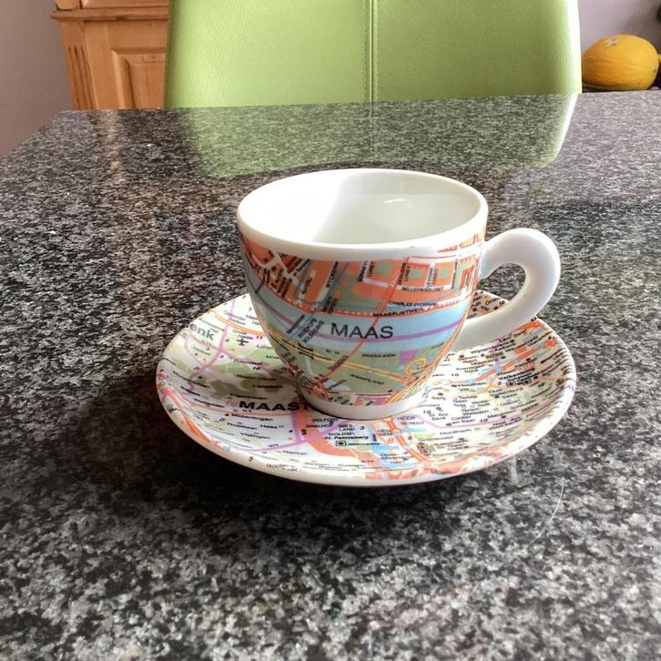 Kop en schotel, Maastricht, Suurland, Falkplan, Huis en Inrichting, Keuken | Servies, Ophalen