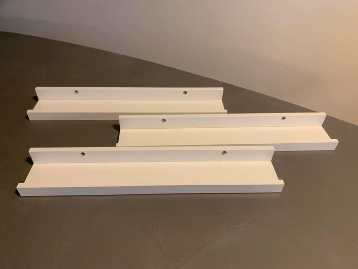 3 Witte Ikea Wandplankjes, Huis en Inrichting, Woonaccessoires | Wandplanken en Boekenplanken, Gebruikt, Ophalen of Verzenden