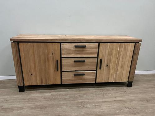 Dressoir La Cruz 190cm  van Happy At Home €599,-, Huis en Inrichting, Lampen | Overige, Nieuw, Ophalen of Verzenden