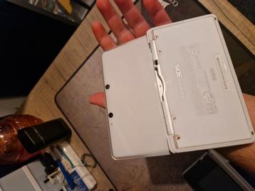 nintendo 3ds ice white goede staat beschikbaar voor biedingen