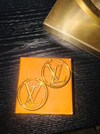 Louis Vuitton Oorbellen - Gouden Hoops, Hangers, Ophalen of Verzenden, Zo goed als nieuw, Goud