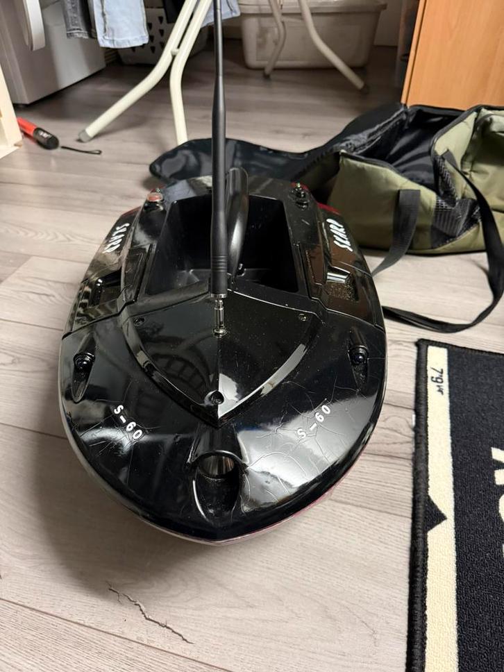 Skarp S60 Voerboot, Watersport en Boten, Hengelsport | Algemeen, Ophalen