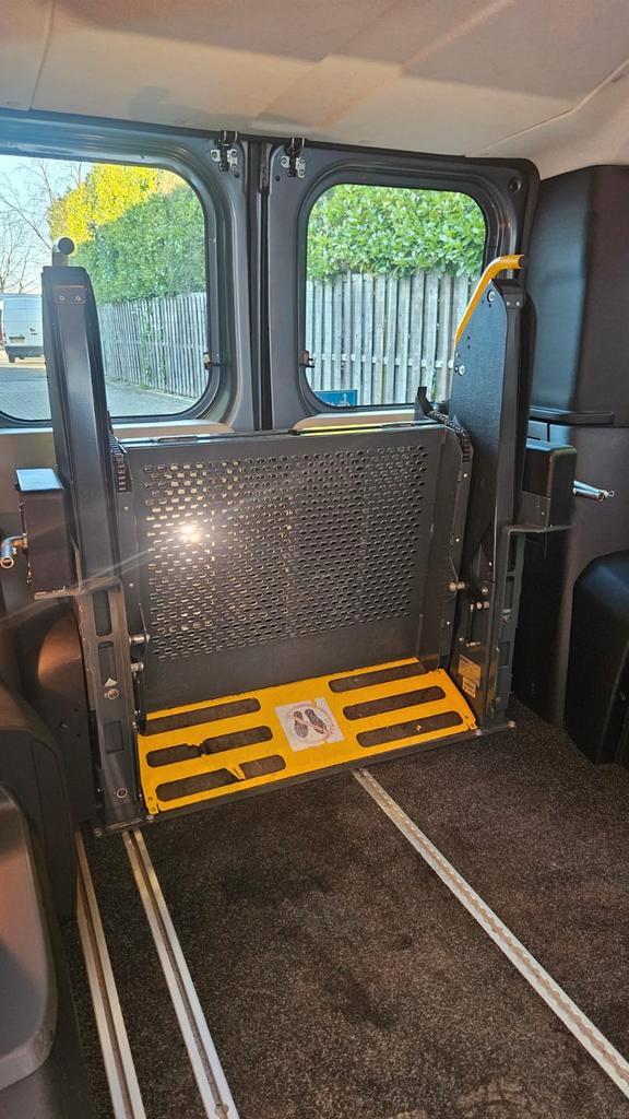 Elektrische Rolstoellift met Deurbediening, Doe-het-zelf en Verbouw, Steigers, Gebruikt, Overige typen, Minder dan 2 meter, Ophalen