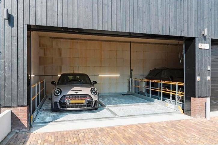 Parkeerplaats in parkeergarage hartje lemmer, Tuin en Terras, Overkappingen, Zo goed als nieuw, Overige typen, Ophalen