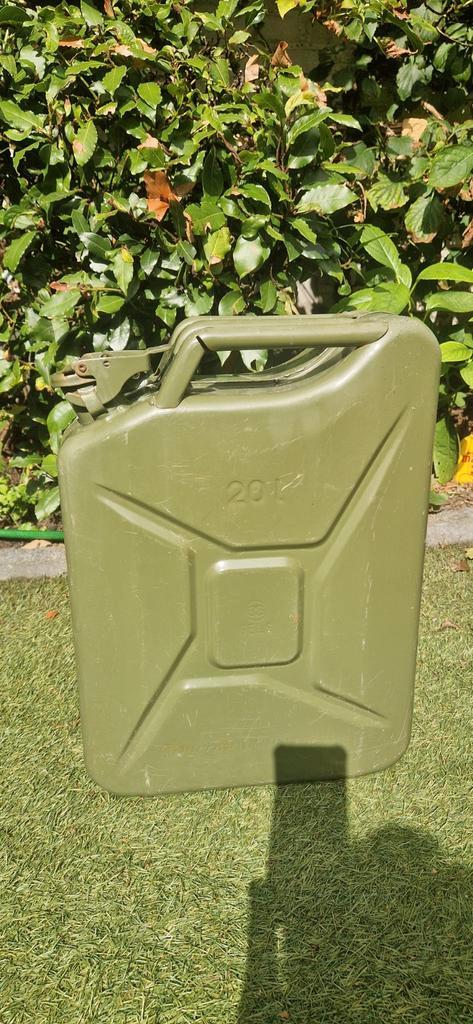 20L Jerrycan / Brandstofcanister - Militair Groen, Auto diversen, Overige Auto diversen, Ophalen
