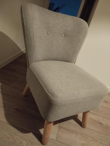 fauteuiltje beschikbaar voor biedingen