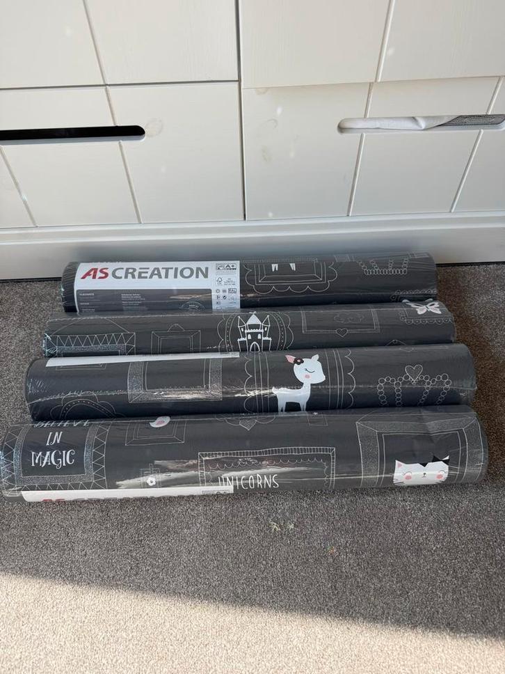 4 Rollen Behang - Meisjeskamer, Huis en Inrichting, Stoffering | Behang, Zwart, 10 tot 25 m², Ophalen