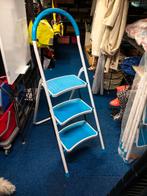 Aangeboden Nieuwe Huishoudtrap / Keukentrap, Doe-het-zelf en Verbouw, Ladders en Trappen, Ophalen, Nieuw, Minder dan 2 meter