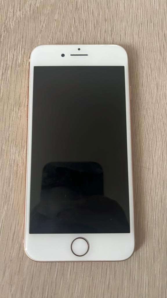 Apple iphone 8 Rose gold, batterij 75%, Telecommunicatie, Mobiele telefoons | Apple iPhone, Zo goed als nieuw, 64 GB, Zilver, Ophalen of Verzenden