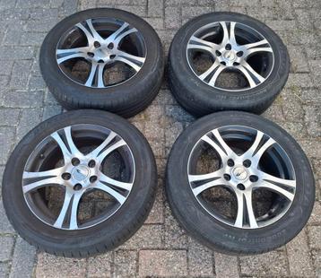 16 inch 5x114,3 velgen met zomerbanden 205 55 16, ET 45 beschikbaar voor biedingen