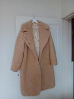 Hele mooie dikke winterjas van Mango.De kleur is beige.Maat, Kleding | Dames, Jassen | Winter, Ophalen, Mango, Beige, Maat 42/44 (L)