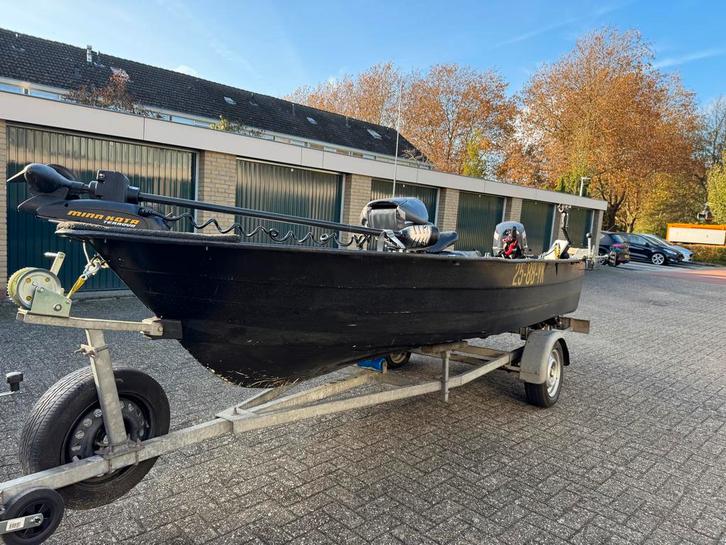 Crescent Visboot met Kanteltrailer en GARMIN LIVESCOPE, Watersport en Boten, Vis- en Consoleboten, Gebruikt, 10 tot 30 pk, 3 tot 6 meter