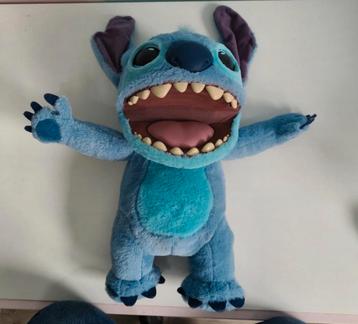 Handpop RealFX Disney Stitch Puppetronic beschikbaar voor biedingen