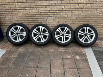 5x112 18 inch Mercedes GLA lichtmetaal zomerset schade vrij beschikbaar voor biedingen
